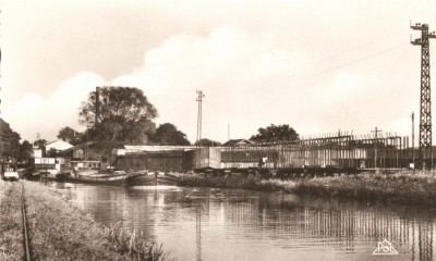 Sermaize-les-Bains (Marne) - Le canal de la Marne au Rhin - Le chantier naval (red) (2).jpg