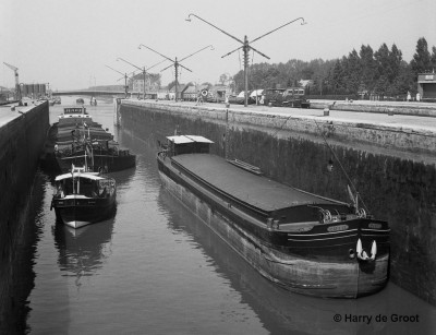 Wijnegem 02.jpg (154.65 Kio) Vu 1874 fois Wijnegem 02.jpg