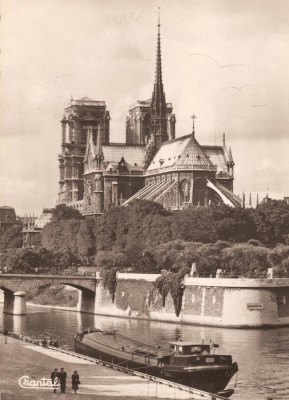 Paris - Notre-Dame (1) (red).jpg