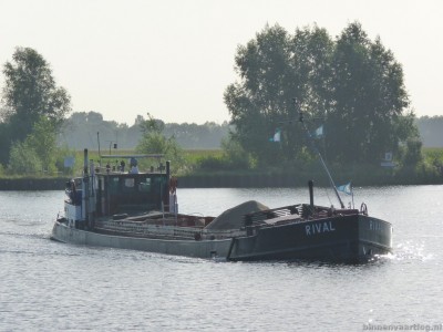 rival116082012.jpg