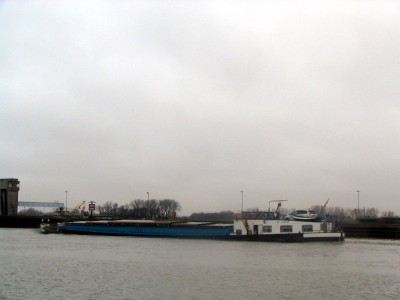 elly217022009uh4.jpg