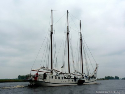 elizabeth519052013.jpg
