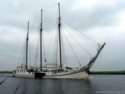 elizabeth219052013.jpg