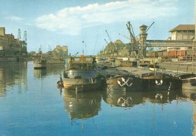 Strasbourg - Le Port (1) (red).jpg (111.4 Kio) Vu 2966 fois Strasbourg - Le Port (1) (red).jpg