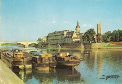 Chalon-sur-Saône (S.-et-L.) - Quai de la Saône (1) (red).jpg (112.05 Kio) Vu 3761 fois Chalon-sur-Saône (S.-et-L.) - Quai de la Saône (1) (red).jpg