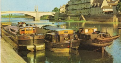 Chalon-sur-Saône (S.-et-L.) - Quai de la Saône (2) (red).jpg