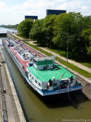 lrg-gas-86-4-27-05-2013.jpg (123.82 Kio) Vu 1284 fois lrg-gas-86-4-27-05-2013.jpg