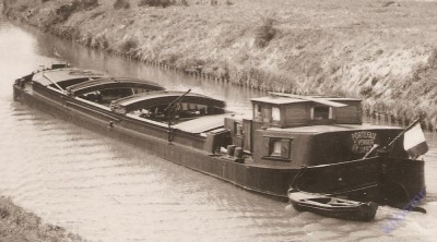 Vaires-sur-Marne (S.-et-M.) - Le canal (3) (red).jpg (90.03 Kio) Vu 4516 fois Vaires-sur-Marne (S.-et-M.) - Le canal (3) (red).jpg