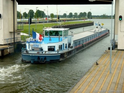 d2ni.jpg (116.52 Kio) Vu 5088 fois d2ni.jpg