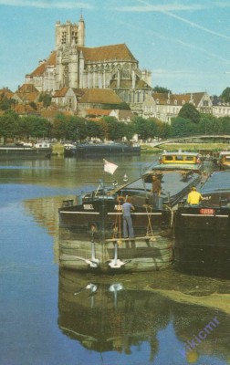 Auxerre (Yonne) - Les bords de l'Yonne (3) (Copier).jpg