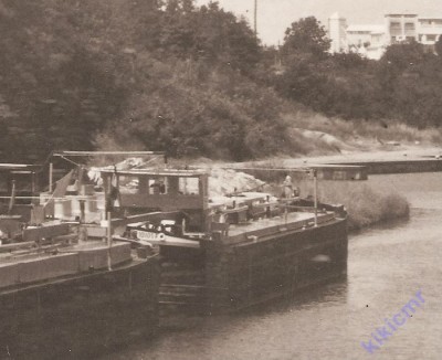 Amilly (Loiret) - Le canal de Briare et le port pétrolier de la Tuilerie (5) (Copier).jpg