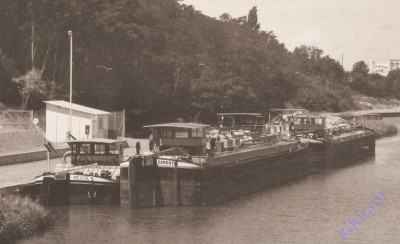 Amilly (Loiret) - Le canal de Briare et le port pétrolier de la Tuilerie (2) (Copier).jpg