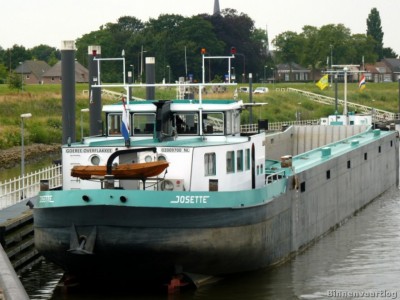 josette-1-12-07-2013.jpg (168.21 Kio) Vu 1773 fois josette-1-12-07-2013.jpg