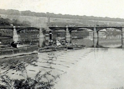 Toueur Arago Le Pecq.jpg (206.48 Kio) Vu 1900 fois Toueur Arago Le Pecq.jpg