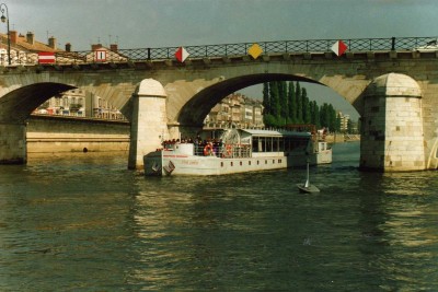 Pont Macon.jpg