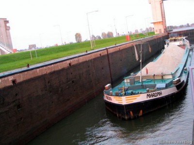 maroma-1-20-10-2007.jpg (149.68 Kio) Vu 2517 fois maroma-1-20-10-2007.jpg