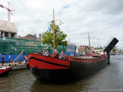 de-vriendschap-1-22-07-2011.jpg (185.12 Kio) Vu 2608 fois de-vriendschap-1-22-07-2011.jpg