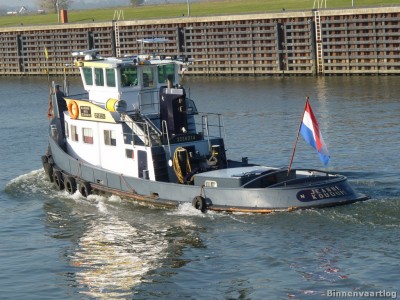 jeanne-5-16-11-2011.jpg (289.81 Kio) Vu 1694 fois jeanne-5-16-11-2011.jpg