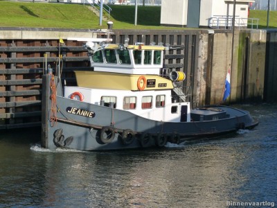 jeanne-1-16-11-2011.jpg (275.68 Kio) Vu 1690 fois jeanne-1-16-11-2011.jpg