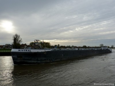 mistral-8-11-11-2013.jpg