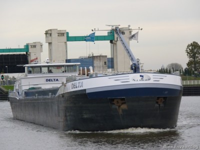 delta-1-11-11-2013.jpg (154.29 Kio) Vu 1102 fois delta-1-11-11-2013.jpg