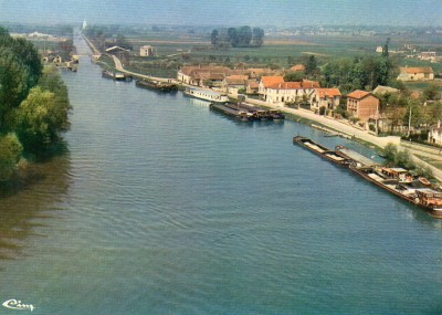 courlon-groupe-CP-cim-300007321.jpg (259.08 Kio) Vu 1573 fois courlon-groupe-CP-cim-300007321.jpg