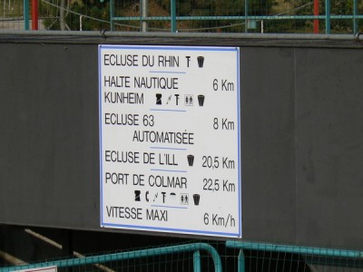 ecluse port rhenan de volgelsheim.jpg (90.36 Kio) Vu 1680 fois ecluse port rhenan de volgelsheim.jpg