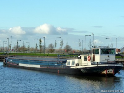 cest-la-vie-6-25-11-2013.jpg (143.52 Kio) Vu 1142 fois cest-la-vie-6-25-11-2013.jpg