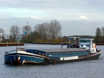 cest-la-vie-2-25-11-2013.jpg (181.55 Kio) Vu 1142 fois cest-la-vie-2-25-11-2013.jpg