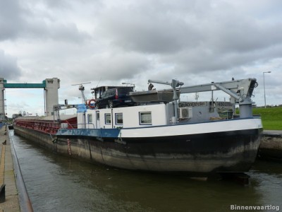 gau-2-25-11-2013.jpg (150.41 Kio) Vu 739 fois gau-2-25-11-2013.jpg