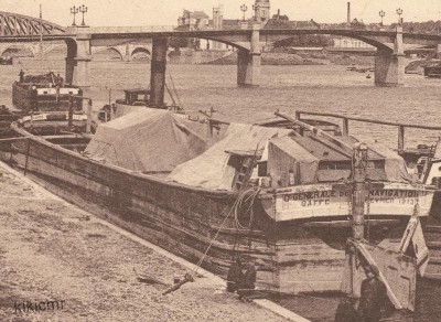 Chalon-sur-Saône - Vue sur les quais de la Saône (2) (Copier).jpg