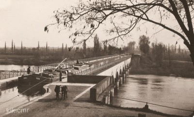 Digoin (Saône-et-Loire) - Pont aqueduc sur la Loire (1) (Copier).jpg