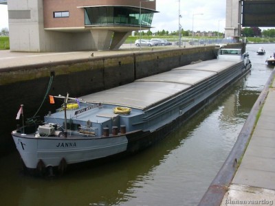 Janna-2-11-05-2005.jpg (169.59 Kio) Vu 1027 fois Janna-2-11-05-2005.jpg