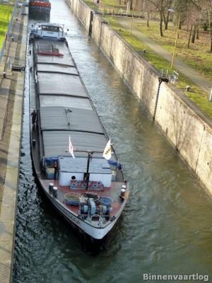 Bangga-6-13-01-2014.jpg (159.89 Kio) Vu 5933 fois Bangga-6-13-01-2014.jpg