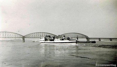 3-ms-prins-Bernhard-van-de-NSR-schroefsturend-te-Nijmegen.jpg