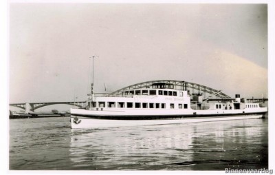 1-ms-prins-Bernhard-van-de-NSR-schroefsturend-te-Nijmegen.jpg