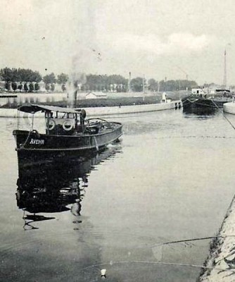 Remorqueur Avenir (Port à l'Anglais).jpg