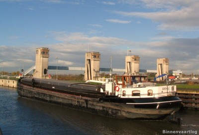 viod-2-5-27-10-2007.jpg (157.62 Kio) Vu 6981 fois viod-2-5-27-10-2007.jpg