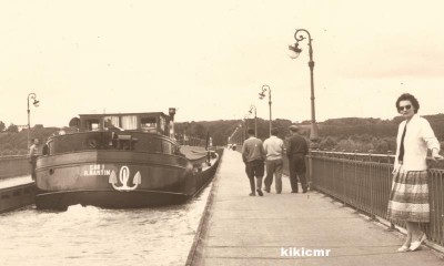 Briare (Loiret) - Le pont-canal, juillet 1958 - L'AS 1 (Copier).jpg