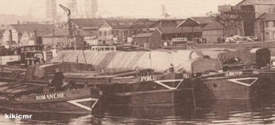 Le conflit de la batellerie - Barrage du cours la Reine dans le port fluvial de Rouen - Chalands, Automoteurs et Remorqueurs (5) QUIBERON (Copier).jpg