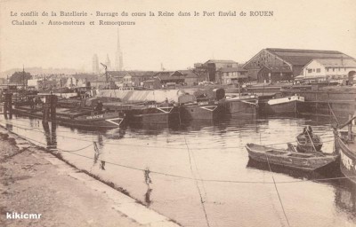 Le conflit de la batellerie - Barrage du cours la Reine dans le port fluvial de Rouen - Chalands, Automoteurs et Remorqueurs (1) (Copier).jpg (64.09 Kio) Vu 2364 fois Le conflit de la batellerie - Barrage du cours la Reine dans le port fluvial de Rouen - Chalands, Automoteurs et Remorqueurs (1) (Copier).jpg