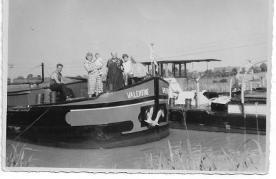 péniches 012.jpg (71 Kio) Vu 3456 fois péniches 012.jpg