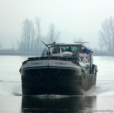 Petronella-1-05-03-2014.jpg (111.66 Kio) Vu 2006 fois Petronella-1-05-03-2014.jpg