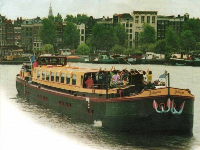 JULIANA-spits.jpg