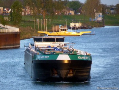 Hollands Diep-1-15-04-2014.jpg (198.09 Kio) Vu 974 fois Hollands Diep-1-15-04-2014.jpg