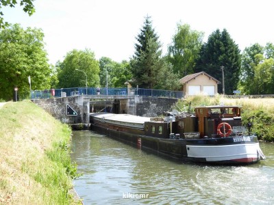 HENRIETTE canal des Vosges - Neuviller sur Moselle (12).JPG