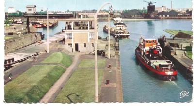 Strasbourg la grande écluse.jpg (595.22 Kio) Vu 3341 fois Strasbourg la grande écluse.jpg