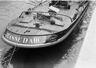 Remorqueur Jeanne d'Arc (Faroult).jpg