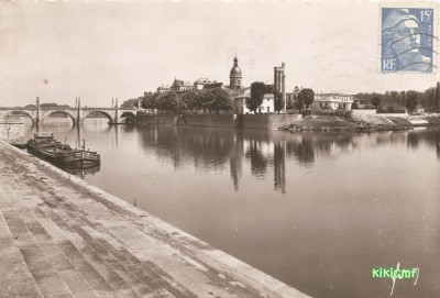 Chalon-sur-Saône (Saône-et-Loire) - La Saône et l'Île d'Amour - L'hôpital et la Tour du Doyenné (1) (Copier).jpg
