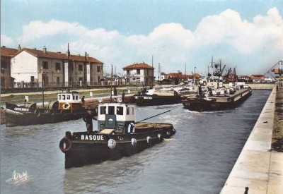 a-Barques à Port-Saint-Louis du Rhône.jpg (363.48 Kio) Vu 7572 fois a-Barques à Port-Saint-Louis du Rhône.jpg